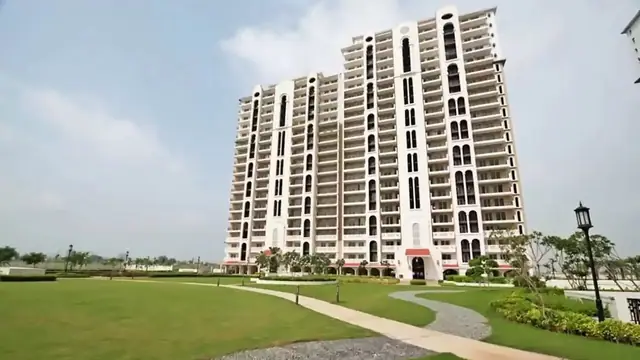 DLF New Town Heights - Sector 90, Gurgaon - photo 2 thumbnail