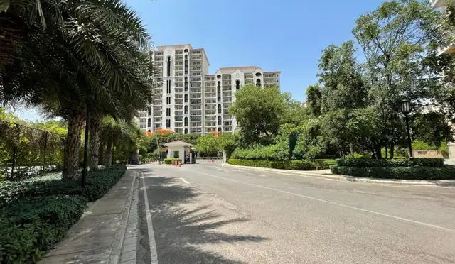 DLF New Town Heights - Sector 90, Gurgaon - photo 4 thumbnail