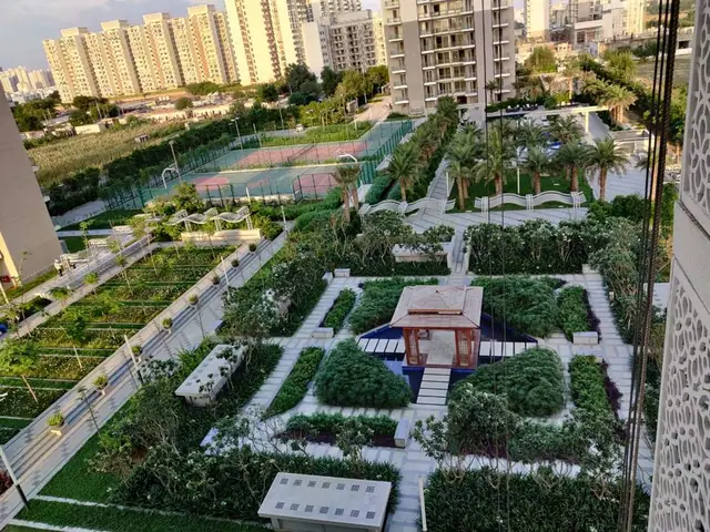 DLF The Ultima - Sector 81, Gurgaon - photo 6 thumbnail