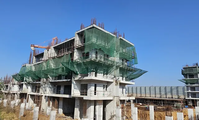 Eldeco Fairway Reserve - tower construction progress (real photo) thumbnail