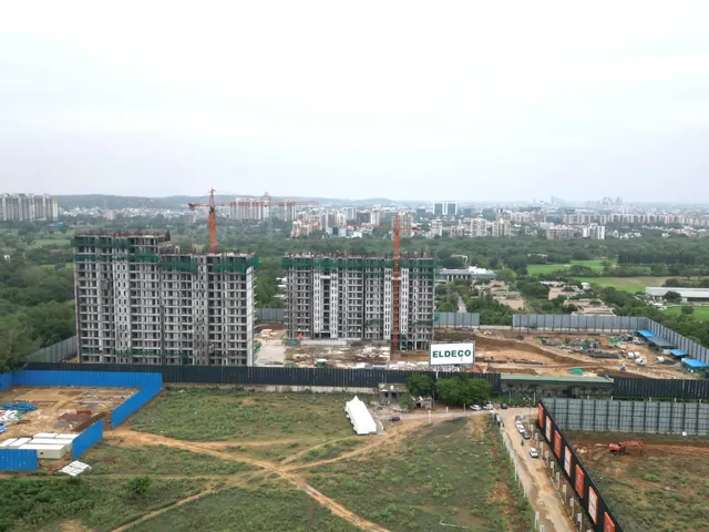 Eldeco Fairway Reserve - site construction progress (real photo) thumbnail