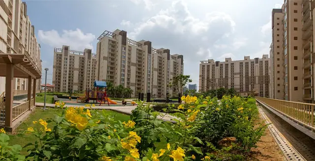 Emaar Gurgaon Greens - Sector 102, Gurgaon - photo 2 thumbnail